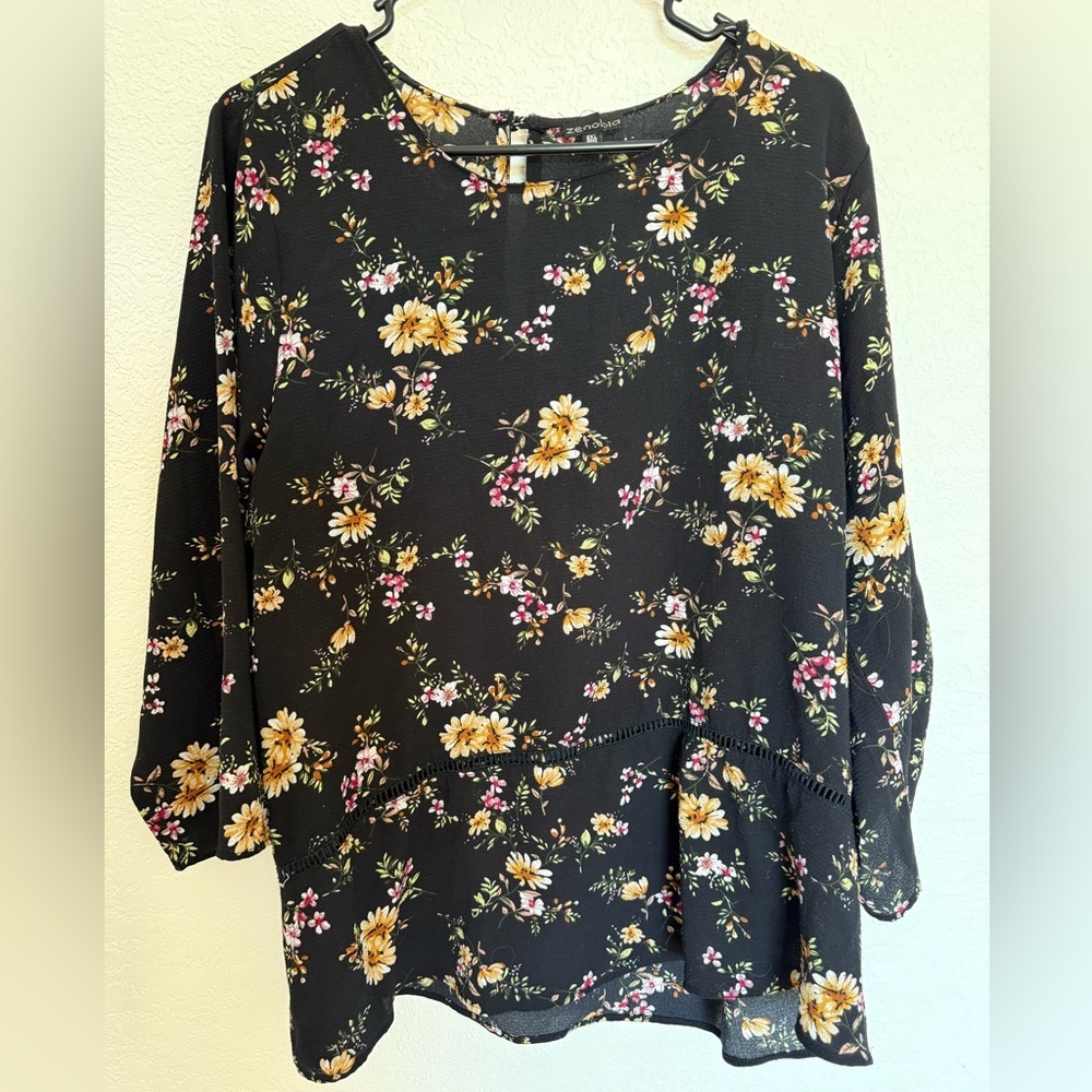 🌼 Zenobia Black Blouse with Yellow and Pink Floral Pattern